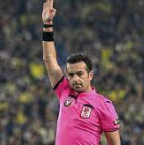 Foto - Acil olarak karar verildi! Hakemliğin dibini gördü: Kızağa çekmeyin, hakemliğini yakın...