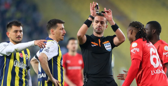 Foto - Acil olarak karar verildi! Hakemliğin dibini gördü: Kızağa çekmeyin, hakemliğini yakın...