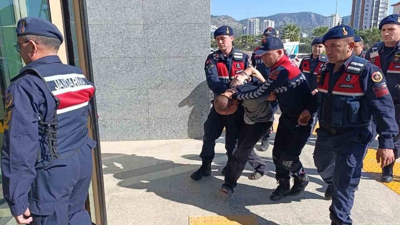 Foto - Acılı annenin kızı da hayali de gitti: ‘Memur olup beni hacca götürecekti’