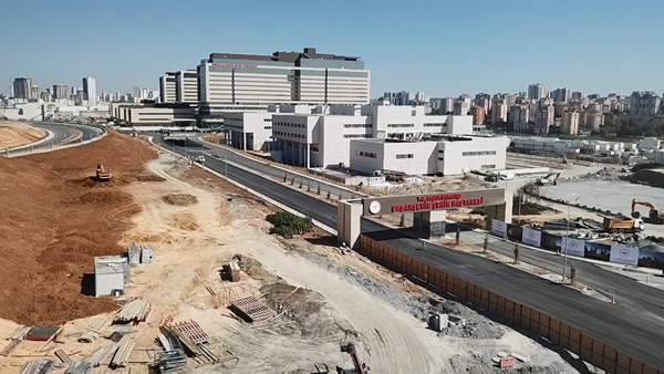 Foto - Açılışına artık saatler kaldı! Başakşehir Şehir Hastanesi'nin son hali havadan böyle görüntülendi