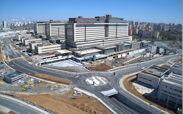 Foto - Açılışına artık saatler kaldı! Başakşehir Şehir Hastanesi'nin son hali havadan böyle görüntülendi
