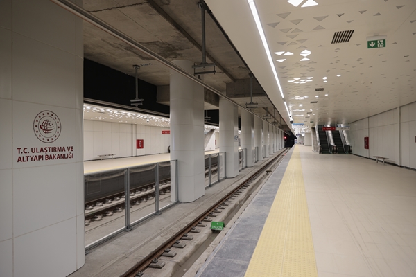 Foto - Açılışına artık saatler kaldı! Yeni metro istasyonunda müthiş görüntü