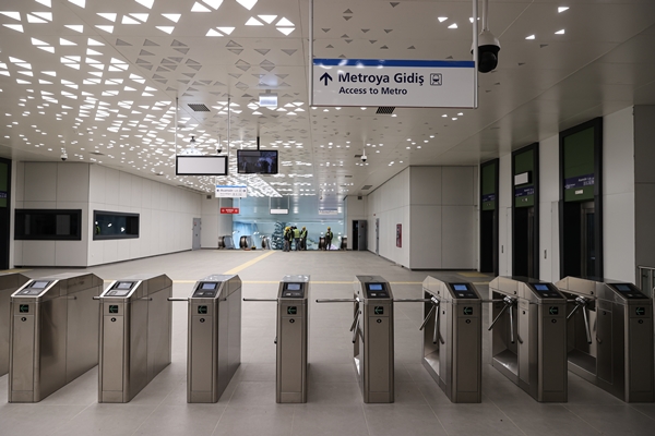 Foto - Açılışına artık saatler kaldı! Yeni metro istasyonunda müthiş görüntü