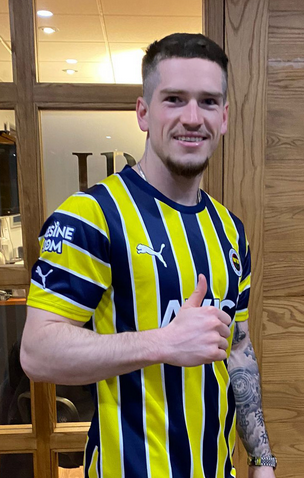 Acun Ilıcalı transferden vazgeçmişti! Fenerbahçe'nin yıldızını eski Fenerbahçeli kapmak üzere…