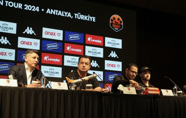 Foto - Acun Ilıcalı'dan sürpriz "yabancı hakem" önerisi: Ozan, heyecandan yerinde duramıyor! 