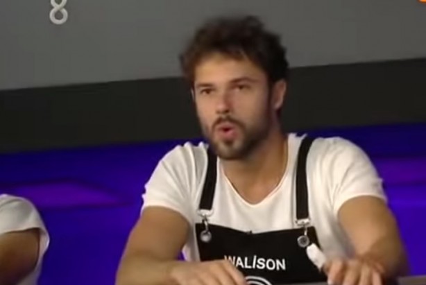 Foto - Acun iyice zıvanadan çıktı! Ahlaksızlıktan sonra şimdi de kandan besleniyor