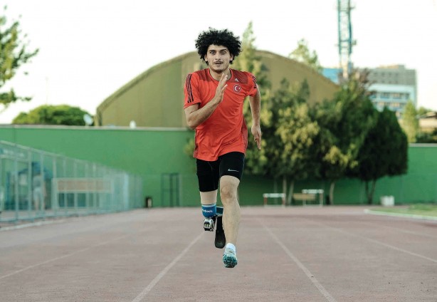 Foto - Acun’un programı Survivor’da büyük saygısızlık! Engelli milli yarışmacıya ağza alınmayacak sözler