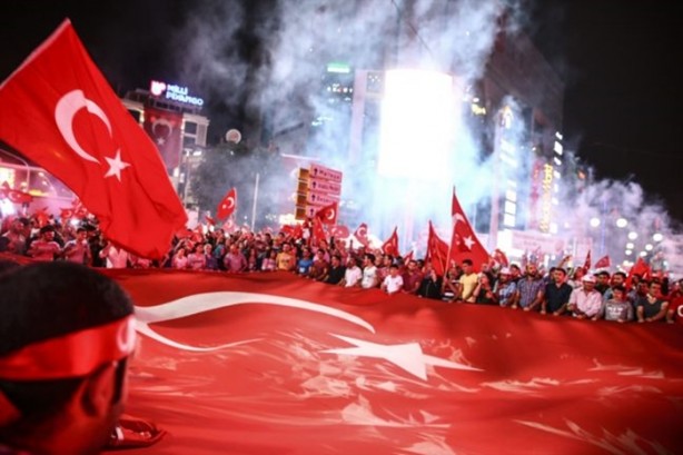 Foto - Adalet ve Kalkınma Partisi 15 yaşında!