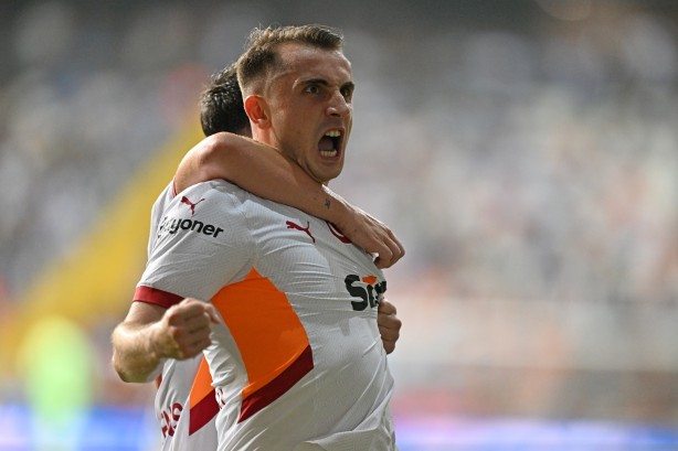 Foto - Galatasaray, Adana Demirspor'u farklı geçti! İki penaltı kararı: Icardi sakatlandı...