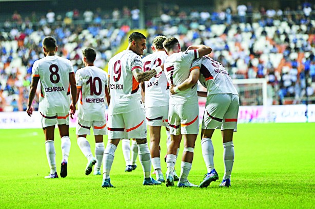 Foto - Galatasaray, Adana Demirspor'u farklı geçti! İki penaltı kararı: Icardi sakatlandı...