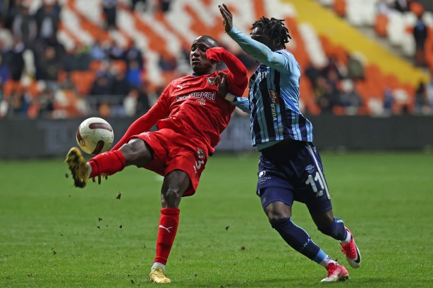 Foto - Adana Demirspor pür dikkat kesilmişti: Sarsacak haberi açıkladılar: Ne oldu bu Akdeniz ekibine böyle...