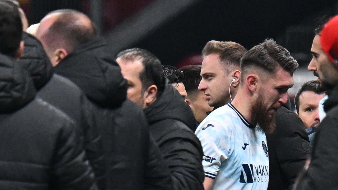 Foto - Galatasaray - Adana Demirspor maçındaki penaltı pozisyonu sonrası... Demirspor sahadan çekildi: İşte alacağı ceza!