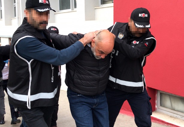 Foto - Adana merkezli suç örgütü operasyonunda yakalanan 26 zanlı tutuklandı