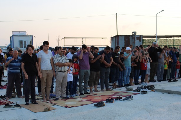 Foto - Adana, Mersin, Hatay ve Osmaniye'de Kurban Bayramı namazı kılındı