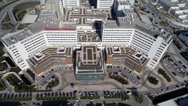 Adana Şehir Hastanesi'nde hastalara elektrikli araç hizmeti