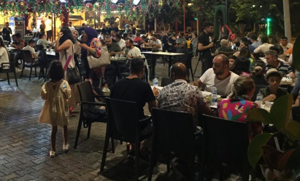 Foto - Adana tatlıcısı silindir gibi geçti! Mega balon Tarkan'a soğuk duş