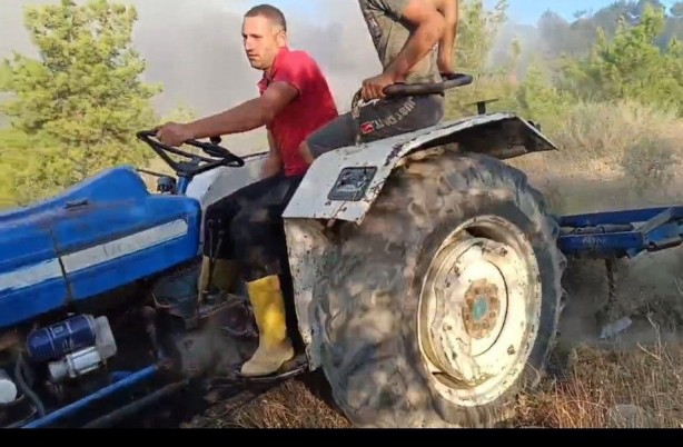 Foto - Adana'da büyük orman yangını! Evler tahliye edildi!