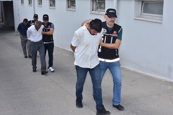 Foto - Adana'da film gibi operasyon