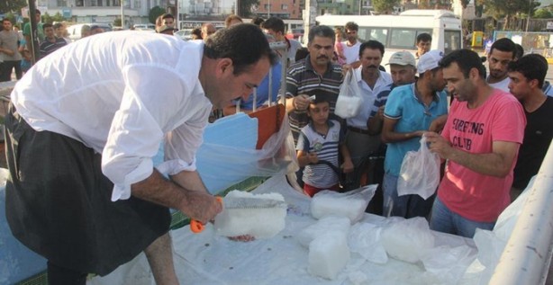 Foto - Adana'da kar kuyruğu!