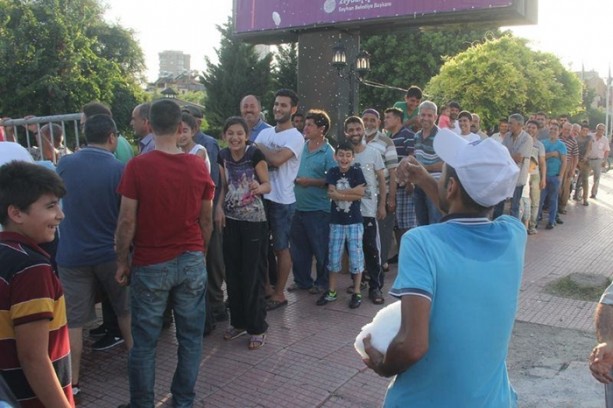 Foto - Adana'da kar kuyruğu!