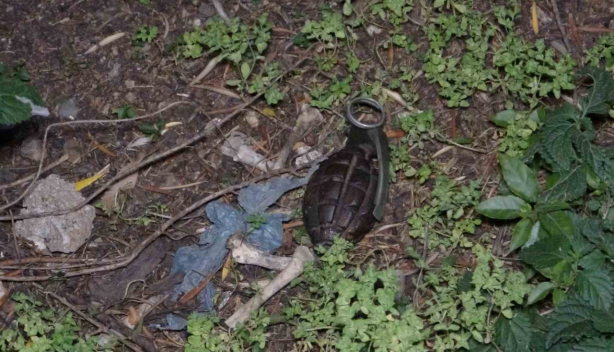 Foto - Adana’da polis ve bekçiler el bombasıyla eylem yapacak PKK’lı teröristi yakaladı