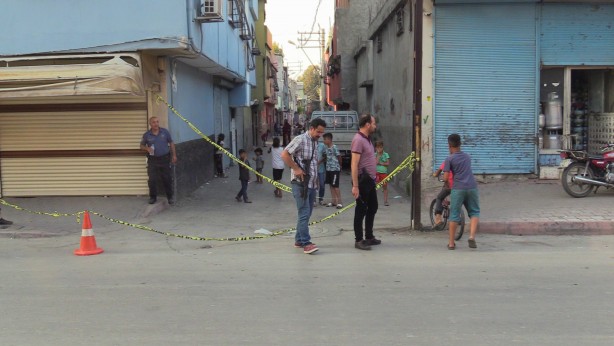Foto - Adana’da saldırı! Olay yerinden flaş görüntüler