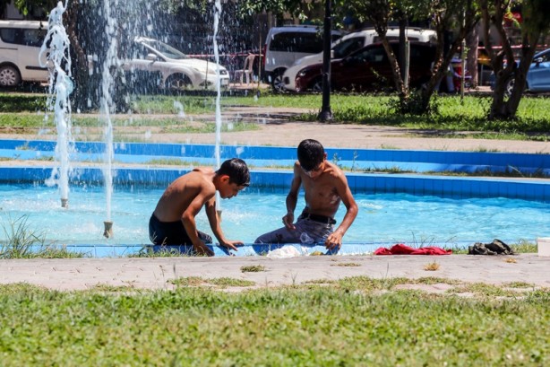 Foto - Adana'da sıcak hava