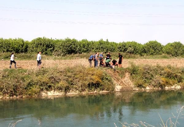 Foto - Adana'da sulama kanalında bir erkeğe ait cansız beden bulundu