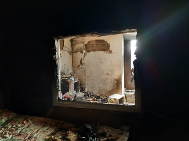 Foto - Adana'da yangın! Kullanılamaz hale geldi