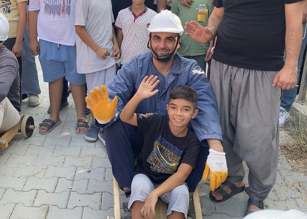 Foto - Adanalılar tahta araçlarla yarıştı