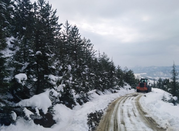 Foto - Adana'nın yüksek kesimlerinde kar etkili oluyor