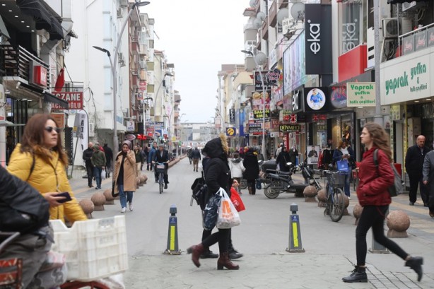 Foto - Adapazarı'nın simgesi Çark Caddesi'nden eşsiz görüntüler