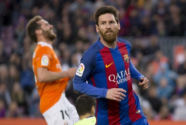 Foto - Adeta Messi'ye, Messi'den daha fazla benziyor!