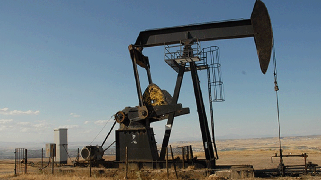 Foto - Adeta petrol fışkırıyor! Yeni keşfi böyle duyurdular: 8 milyon varil