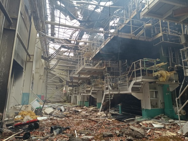 Foto - Adeta savaş alanına dönmüş! Patlayan fabrikadan görüntüler