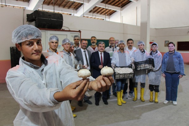 Foto - Adeta yok satıyor! Lise öğrencilerinden müthiş başarı