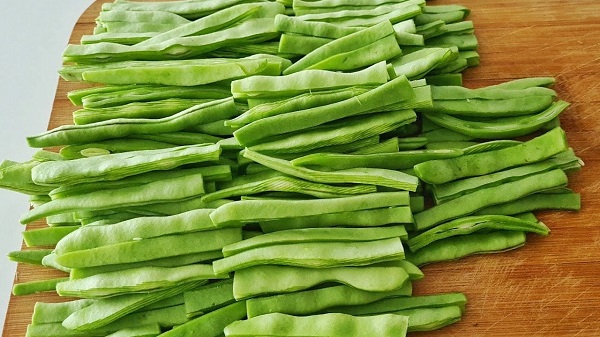 Foto - Adeta zehir özelliği taşıyor! Bu besinleri sakın pişirmeden yemeyin