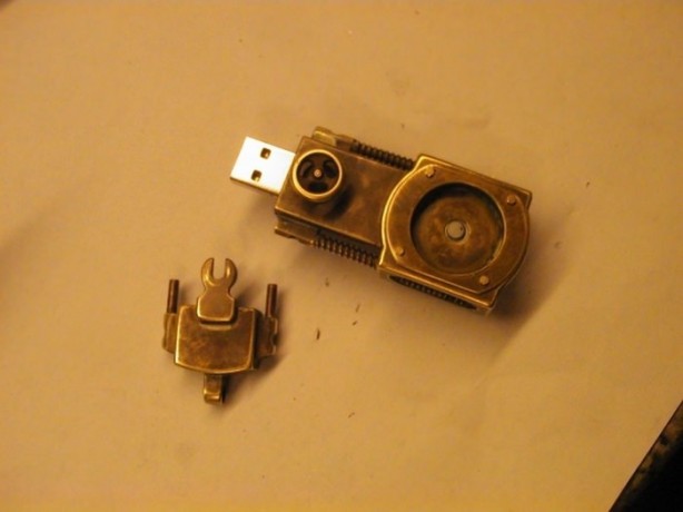 Foto - Adım adım evde USB bellek yapımı