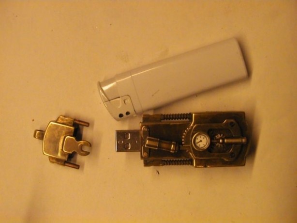 Foto - Adım adım evde USB bellek yapımı