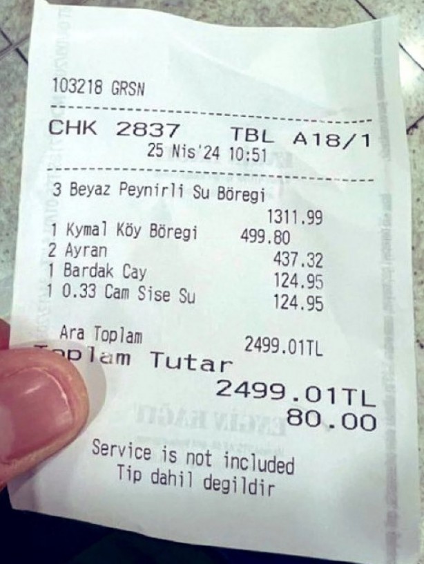Foto - Adisyonu gören hayrete düşüyor! Bir su böreğini bakın ne kadardan satmaya başladılar! Bu tam bir vicdansızlık