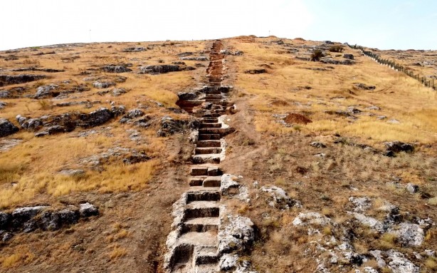Foto - Adıyaman'da tarihi keşif! Ucu bucağı yok... Kazdıkça devamı geliyor