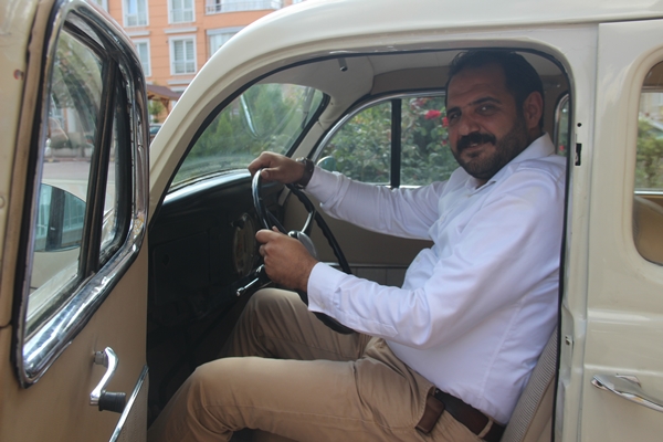 Foto - Adnan Menderes seçim çalışmalarında kullandı... 800 bin TL verdiler yine de satmadı