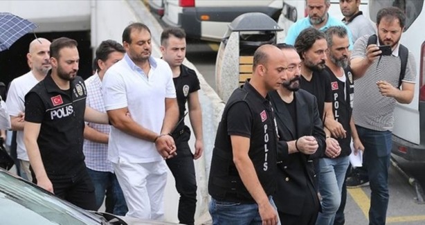 Foto - Adnan Oktar bu notla gözdağı vermiş! "Seni çok seviyoruz..."