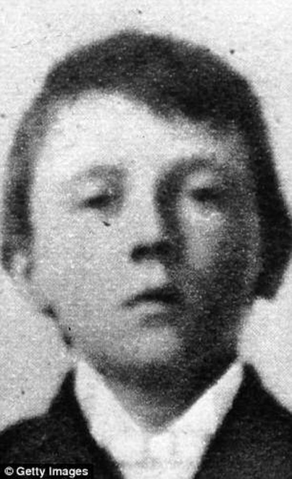 Foto - Adolf Hitler'in sır gibi saklanan çocukluğu ortaya çıktı!