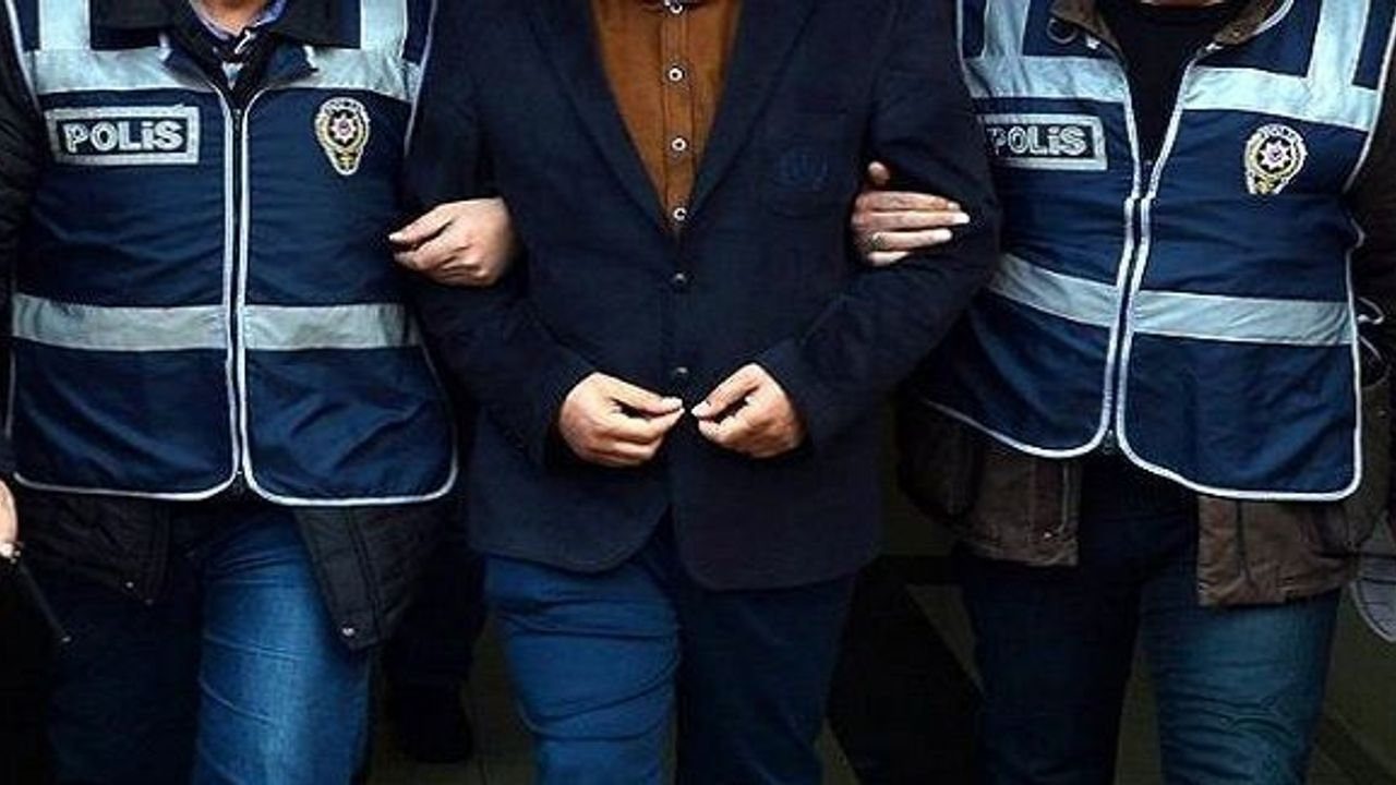 Foto - Adresleri deşifre oldu! Emniyet ve İstihbarat, eş zamanlı operasyonla feleklerini şaşırttı