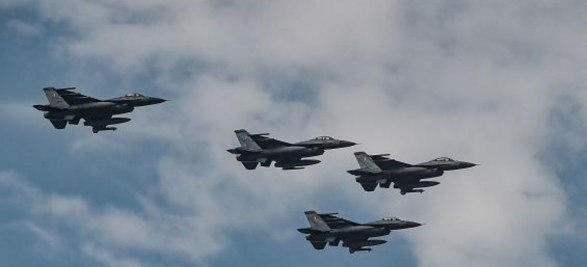 Foto - AESA radarlı savaş uçaklarını verdiler! Türkiye'ye karşı kullanacaklar