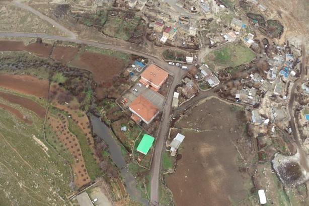 Foto - AFAD, o ilde yamaçtaki köylerde riskli kayaları dronla tespit etti