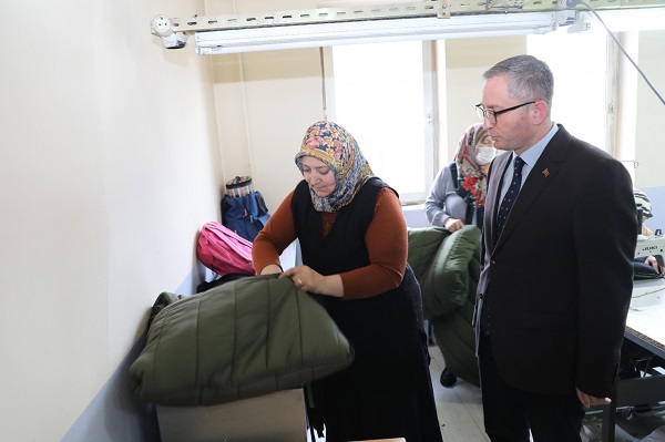 Foto - Afet bölgesi için uyku tulumu seferberliği