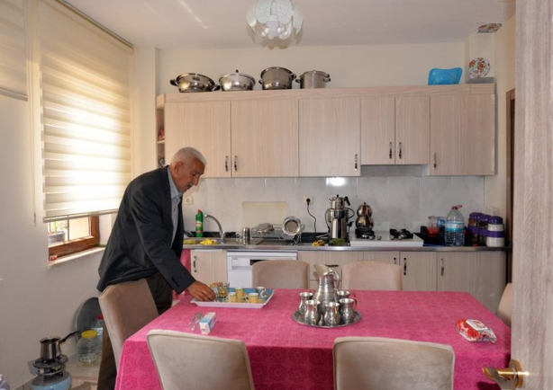 Foto - Afetzedeler evlerine 45 günde kavuştular! Çamaşır mandalı dahi verdiler