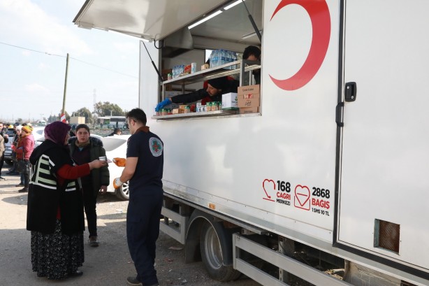 Foto - Afetzedelerin sessiz kahramanları: İzciler
